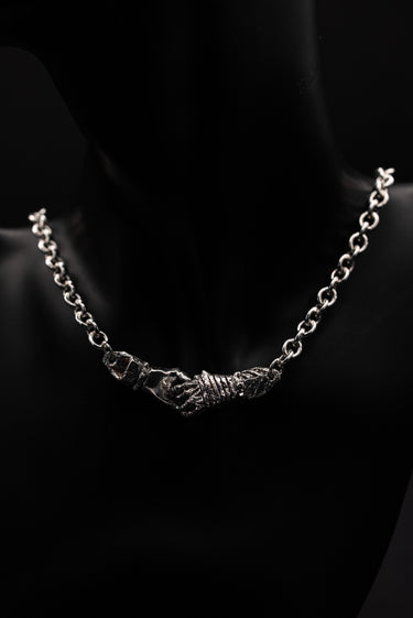 hands of valor medieval gauntlet chain