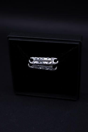 sword dubrae shoe tag