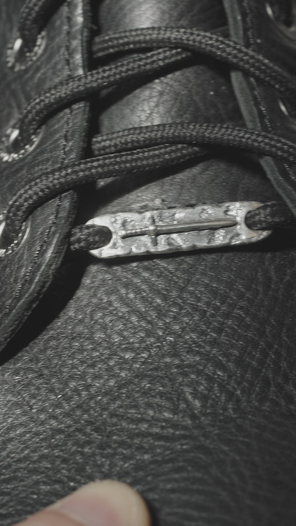 sword dubrae shoe tag